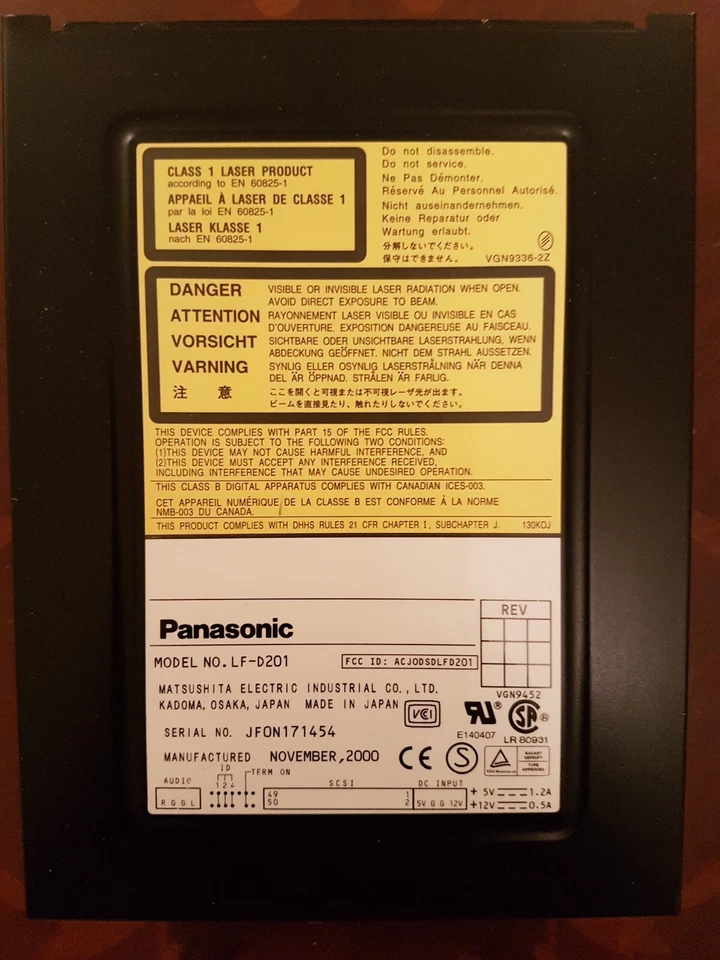 Panasonic LF-D201 5.25inch DVD Ram Drive - SCSI - uses 4.7 & 9.4GB discs - Image 1 of 4