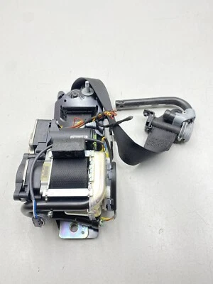 Cinturón de seguridad del pasajero delantero derecho Mercedes Benz C300 W205 2014-2018 OEM Foto 1 de 4