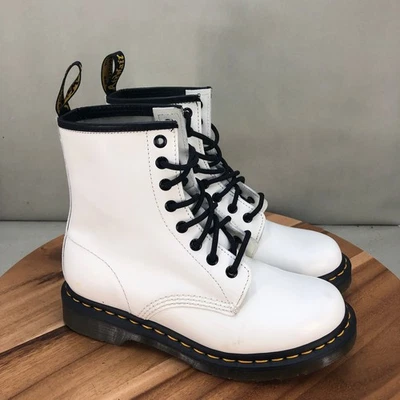Dr Martens 1460 White Patent Leather Lace Up Combat Boots Womens Size 7 Ankle - Image 1 of 4