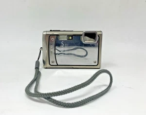 OLYMPUS Stylus Tough-8000 Digitalkamera wasserdicht 12mp 3,6x/ SILBER ohne BATT B - Bild 1 von 6