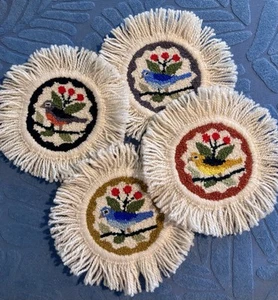 Vintage Hand Hooked Wool Birds Boho Coasters Flora’s Cheticamp Mini Doll Rug - Picture 1 of 13