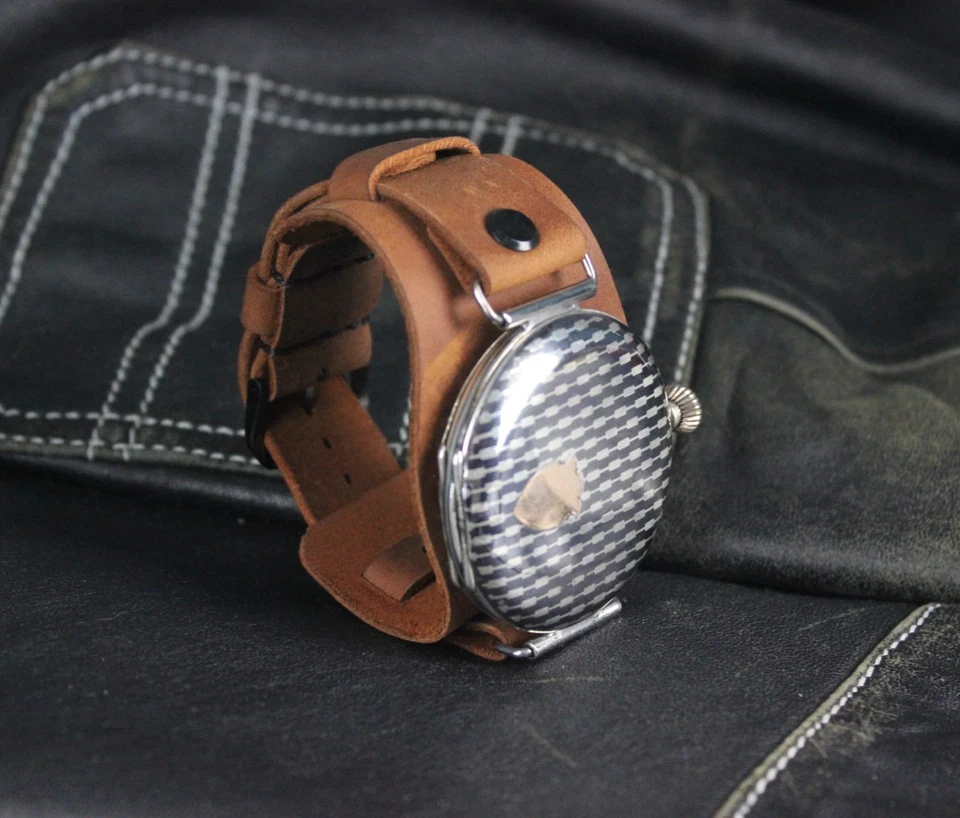 Reloj CYMA Tavannes DE COLECCIÓN Reloj Suizo Matrimonio Hecho a Mano Correa de Cuero Genuino Foto 1 de 4