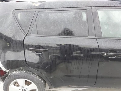 Used Rear Right Door Assembly Rear Side fits: 2019 Kia Soul electric R. w/privac Foto 1 de 4