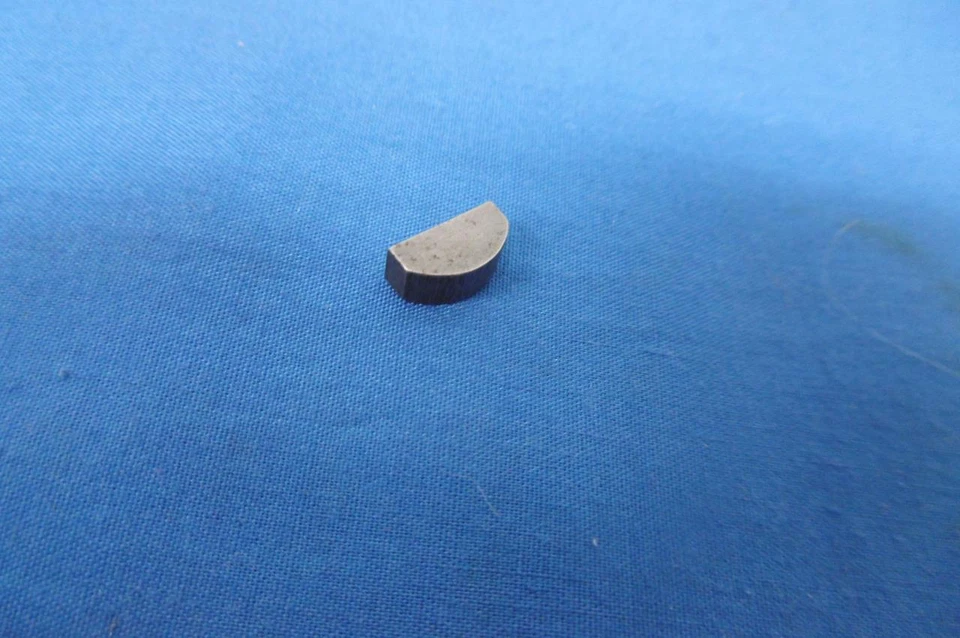 Nuevo de Lote Antiguo BSA A50 A65 Key Way, Árbol de Levas Woodruf Piñón Tru 1972 Lightning # 40-0118 Foto 1 de 1