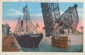 Locks, Industrial Canal - New Orleans, Louisiana - unposted litho - Picture 1 of 3