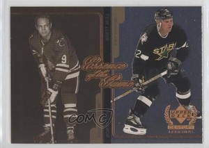 1999-00 Upper Deck Century Legends Essence of the Game Bobby Hull Brett #E7 HOF