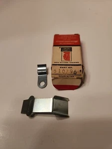 Genuine NOS OEM Vintage Tecumseh Engine 610796 BRACKET Set. Bin 51 - Picture 1 of 1