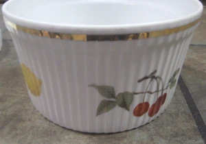 ROYAL WORCESTER ~ EVESHAM GOLD ~ SOUFFLE ~ 3¾" H x 6 7/8" OD ~ EUC - Picture 1 of 4