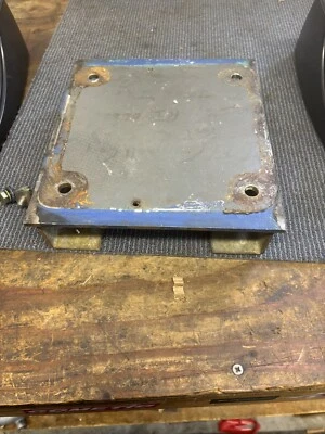 Delta Rockwell Milwaukee PEDESTAL DE HIERRO FUNDIDO 2-1/4 pulgadas elevador para personas más altas Foto 1 de 4