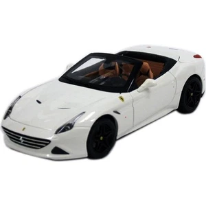 Bburago Signature Series Ferrari California T Convertible ( White ) 1:18 - Picture 1 of 7