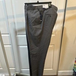 Hart Schaffner Marx Chicago Fit Pleated Fancy Pattern Dress Pants $155 44R - Picture 1 of 7