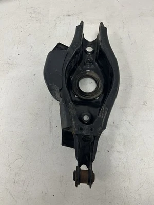 Brazo de control Lexus CT200H 2011-2017 paso trasero derecho muelle inferior percha OEM Foto 1 de 4