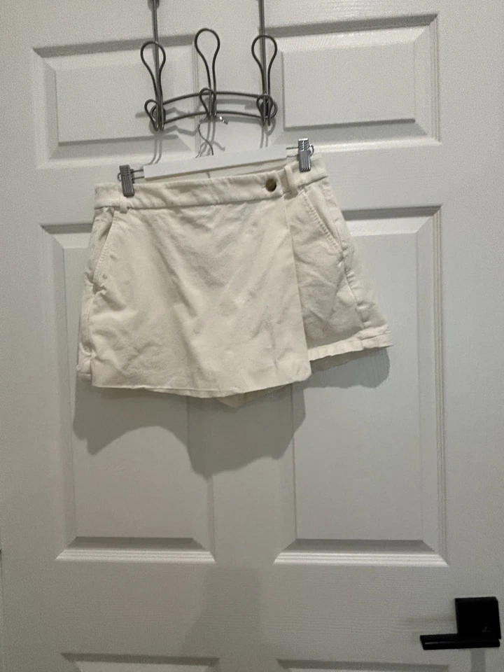 J. Pantalón corto vaquero marfil Crew talla 6 entrepierna de 3,5 pulgadas Foto 1 de 3