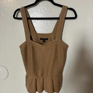 Camiseta sin mangas Banana Republic dobladillo con volantes beige talla S - Imagen 1 de 8