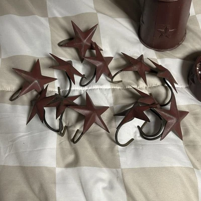 rústica granja Tin Star decoración baño Foto 1 de 4