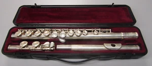 YAMAHA YFL 211 flute Yamaha w/ case - Picture 1 of 24