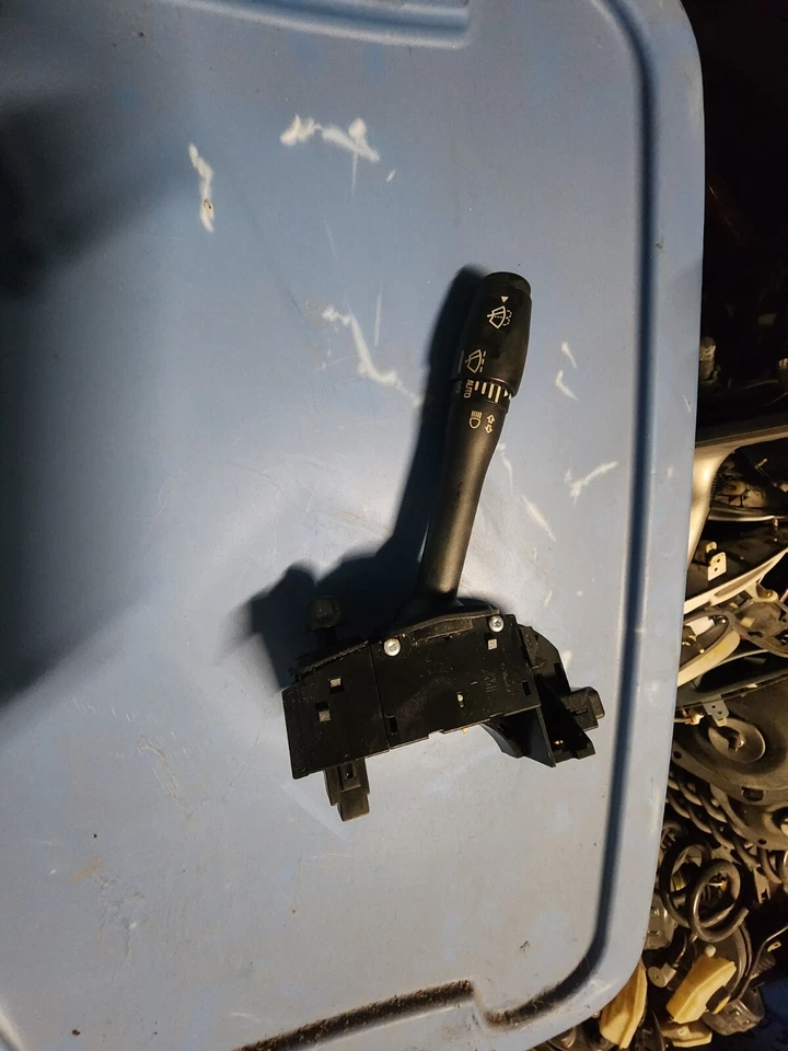 INTERRUPTOR LIMPIAPARABRISAS SEÑAL DE GIRO LINCOLN LS 2003-2004-2005-2006 CON OPCIÓN AUTOMÁTICA Foto 1 de 2