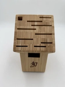 Bloque de cuchillos de madera de bambú de 11 ranuras Shun Cutlery - Imagen 1 de 5