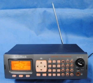 RadioShack PRO-197 Digital Trunking Desktop/Mobile Mobile Scanner  **NICE** - Afbeelding 1 van 11