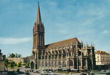 alte AK Caen - L'Eglise St-Pierre ungelaufen Ansichtskarte C1102g