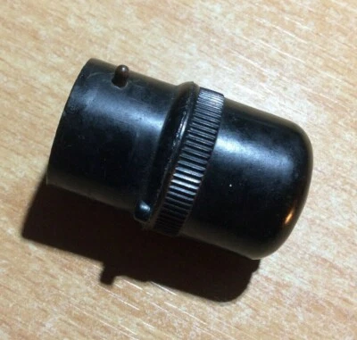 Vintage Bakelite BC Lampholder Mains Adaptor, Christmas Lights, Light Extension - Image 1 of 3