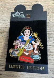 Disney Disneyland Schneewittchen Doc Dopey Dining Serie Passholder limitierte Auflage Pin - Bild 1 von 6
