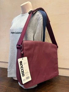 Incase, Coated Canvas Shoulder Bag, Fits Up to Macbook Pro 15", Color Auburn - Picture 1 of 9