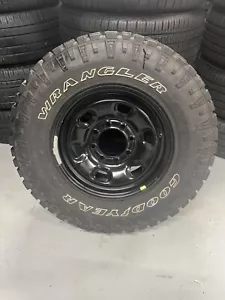 (1)OEM 17 "2020-24 DODGE RAM 2500 8 LUG LONG HORN ED. *BRAND NEW* WHEEL AND TIRE - Picture 1 of 3