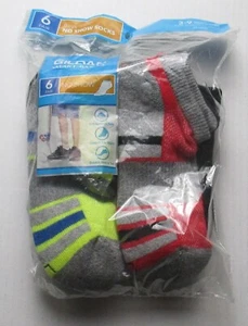 New Boys Size L 3-9 Shoe Size Gildan 6 Pair No Show Socks - Picture 1 of 2
