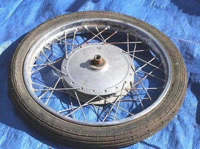 YAMAHA YM1- LLANTA DELANTERA ORIGINAL LUZ AGRIETADA   Foto 1 de 3