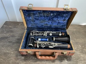 Vintage Normandy 4 Wood Clarinet Made In France With Leblanc Case - Picture 1 of 15