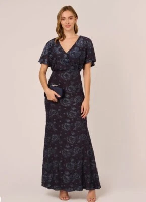 全新 Adrianna Papell 女式 2 海军蓝花卉倦怠天鹅绒长款布劳森礼服 — 第 1/4 张图片