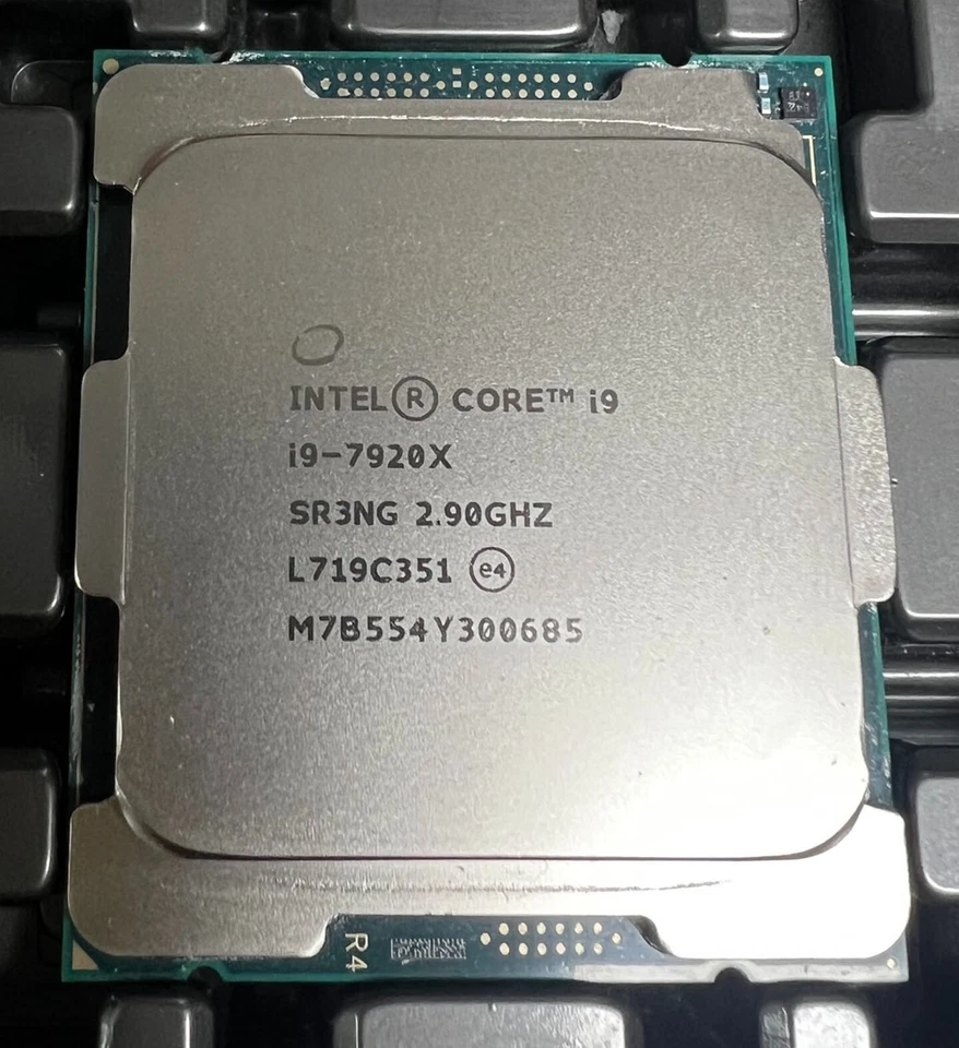Intel Core i9-7920X SR3NG 2.90GHz 12Cores 24Thr 140W LGA-2066 CPU processors - Image 1 of 1