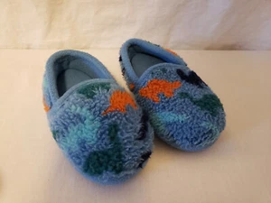 Child Slippers Size 5-6 Blue Fleece Dinosaur Wonder Nation - Picture 1 of 7
