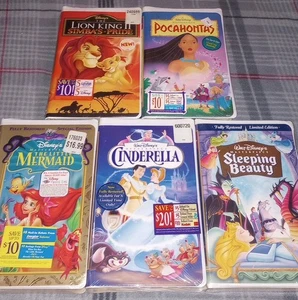 Vintage CINDERELLA Walt Disney Masterpiece VHS Tape Clamshell Case SEALED Lot 5 - Picture 1 of 7