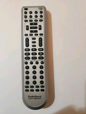 Radio Shack HDTV 7 in 1 Universal Remote Control 15-135 Working - Image 1 of 3