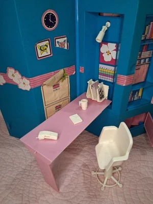 Vintage Barbie 1984 Home & Office Playset Day To Night Fashion With Accessories  - Image 1 of 4