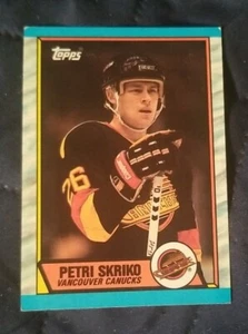 1989-90 Topps - Vancouver Canucks Hockey Card #33 Petri Skriko - Picture 1 of 2