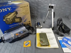 Sony TRV140 Digital Handycam, Needs Battery, Tested Good - Picture 1 of 13