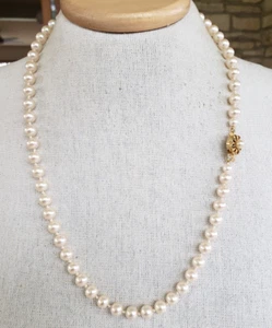 Collana vintage di perle finte annodate 24,5" tono oro chiusura scatola 5/16" perle vetro - Foto 1 di 10