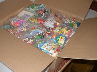 65 Komplettserien / Sätze von Hartplastikfiguren - Bild 1 von 3