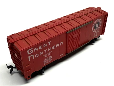Vintage HO Scale "Great Northern Railway" GN 18626 Freight Train Box Car - Image 1 of 4