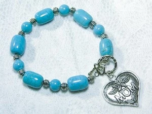 CYNTHIA LYNN "MOM" MOTHER'S DAY TURQUOISE BEADED HEART CHARM STRETCH BRACELET - Picture 1 of 1