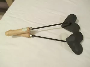Williams Sonoma Grande Cuisine HEART Metal Press Wood Handle 13 3/4" Set of 2 - Picture 1 of 5