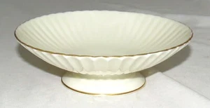 Composta Lenox 6,75 pollici - crema con bordo dorato - Foto 1 di 3