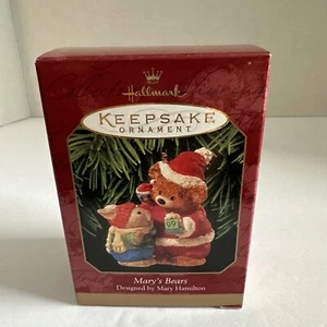 Vintage Hallmark: Keepsake Christmas Ornament Mary's Bears 1999 - Picture 1 of 3