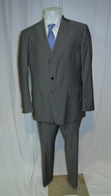 Костюм на трех пуговицах Z Zegna City Fit серый в полоску плоский спереди 48R - Изображение 1 из 4