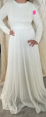 Elegant Long Sleeve  Wedding Dress High Neck Soft  Lace Bodice  Fits Size 10-12 - Image 1 of 4