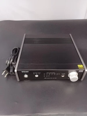 TEAC UD-301-B Convertitore D/A DAC Amplificatore per cuffie DSD funziona... - Immagine 1 di 4