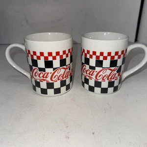 Lote de 2 tazas de café a cuadros vintage de Coca-Cola 1996 de Gibson artículos para el hogar - Imagen 1 de 4